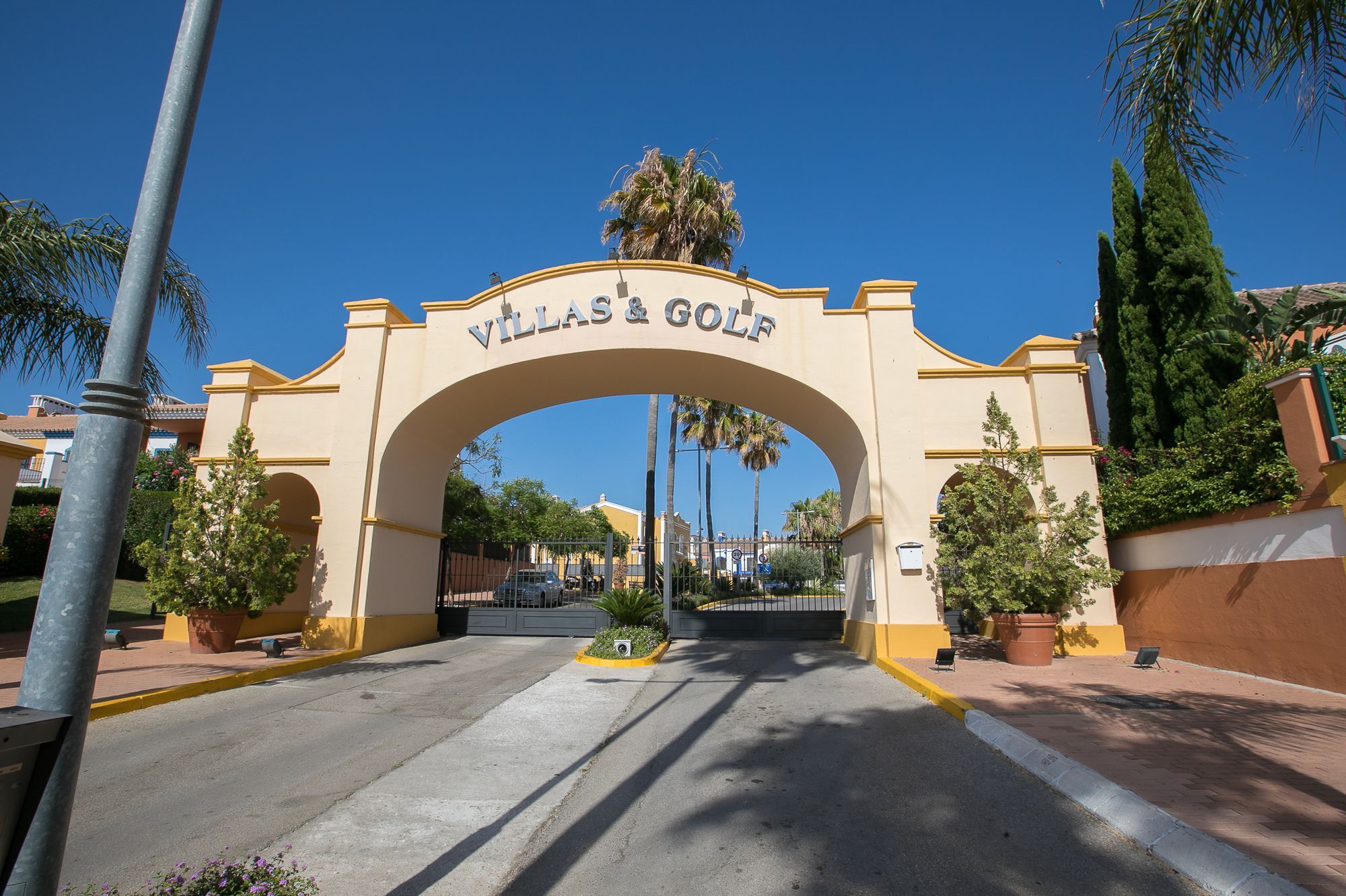Oleholidays Adosado Y Golf Guadalmina Urbanizacion Privada *